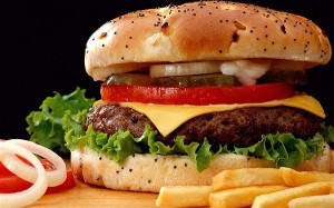 mangiare-spesso-al-fast-food-aumenta-le-allergie-26626