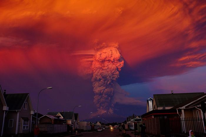 Eruzione vulcano in Cile