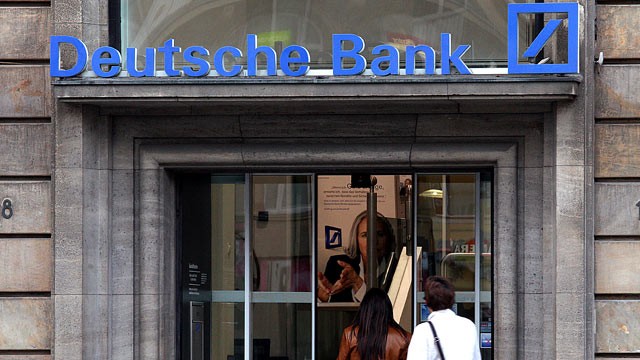 Deutsche Bank annuncia tagli