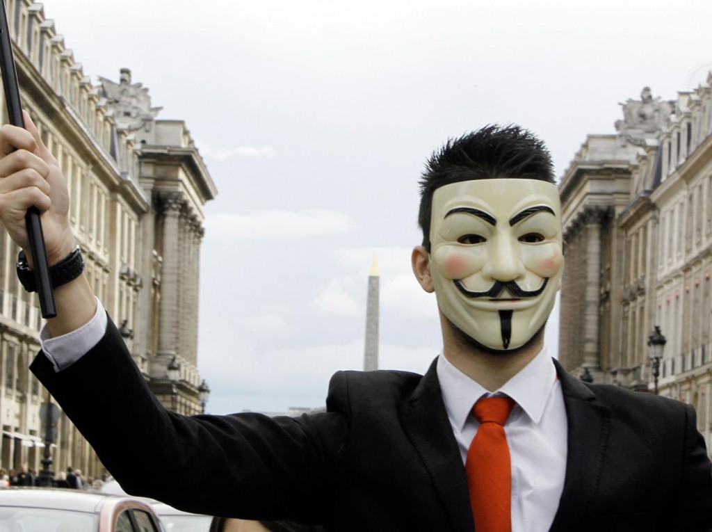 Anonymous annuncia trolling day contro Isis