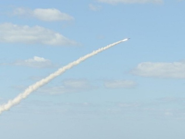 Gazza lancia razzi contro Israele
