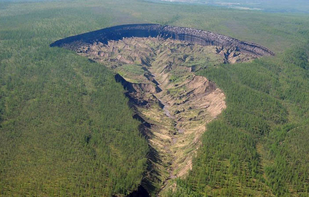 "Bocca dell'Inferno", ecco il gigantesco cratere in Siberia
