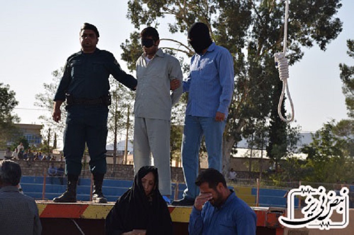 Iran, impiccagione pubblica allo stadio
