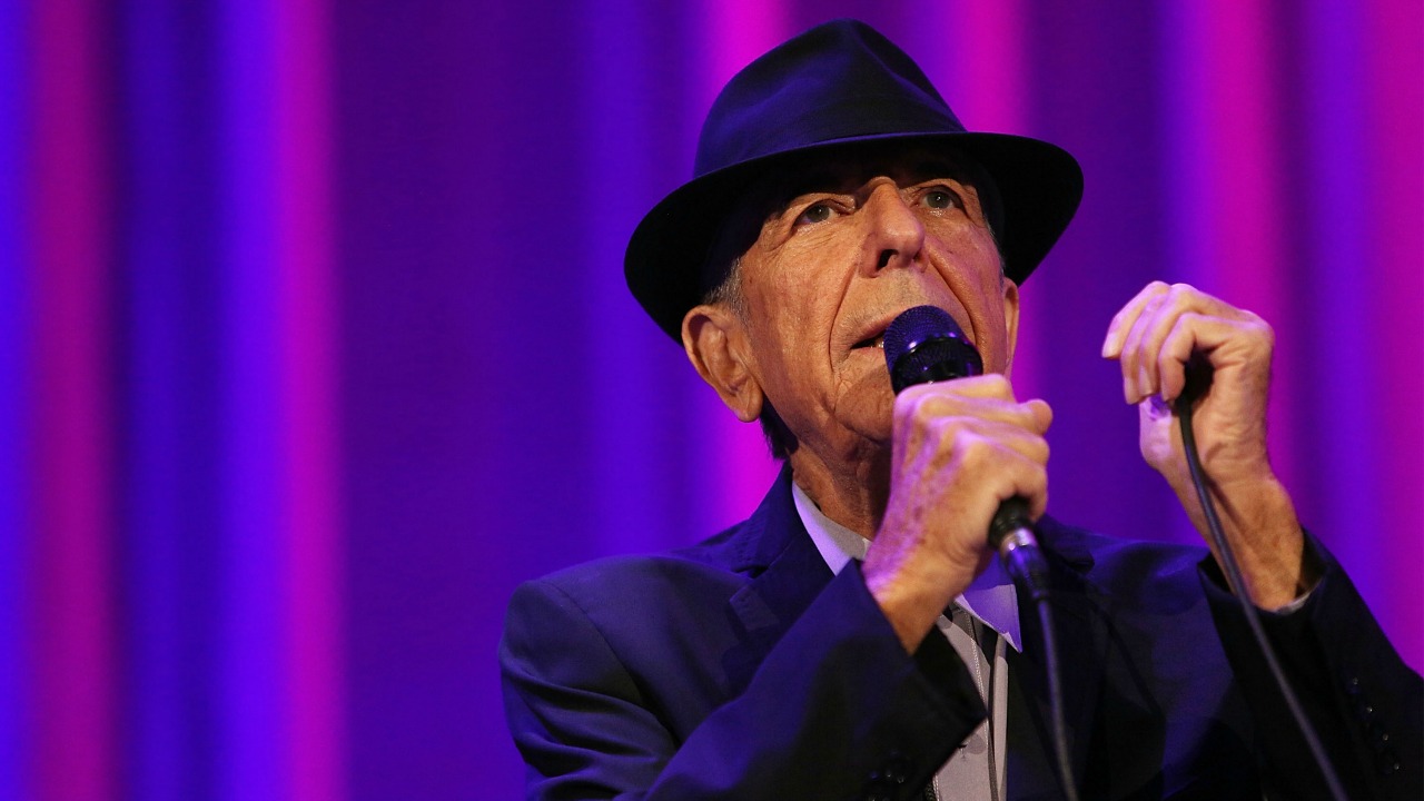 Il cantautore Leonard Cohen è morto a 82 anni